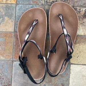 Earthrunner barefoot Women’s earthing Sandals